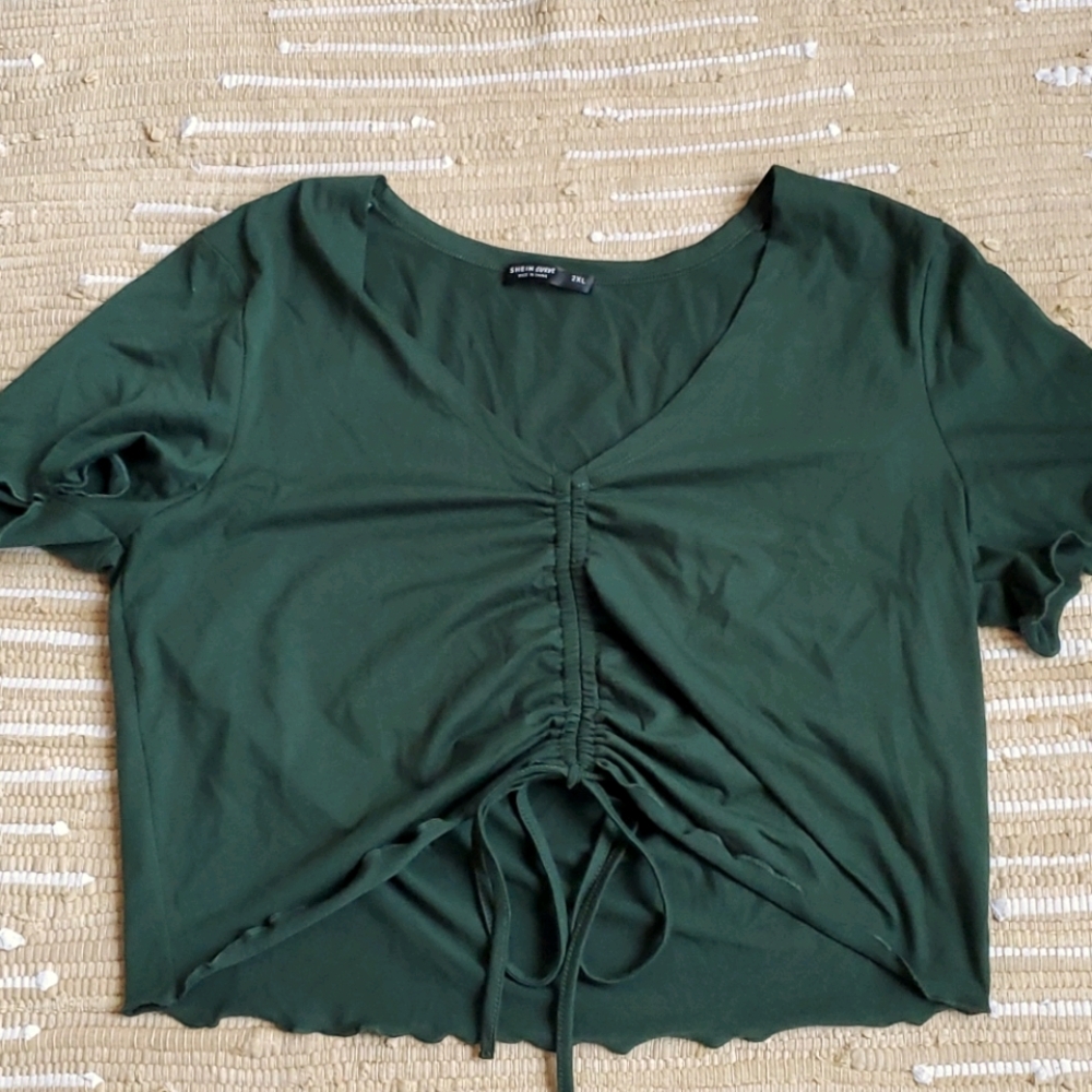 Adjustable tie crop top